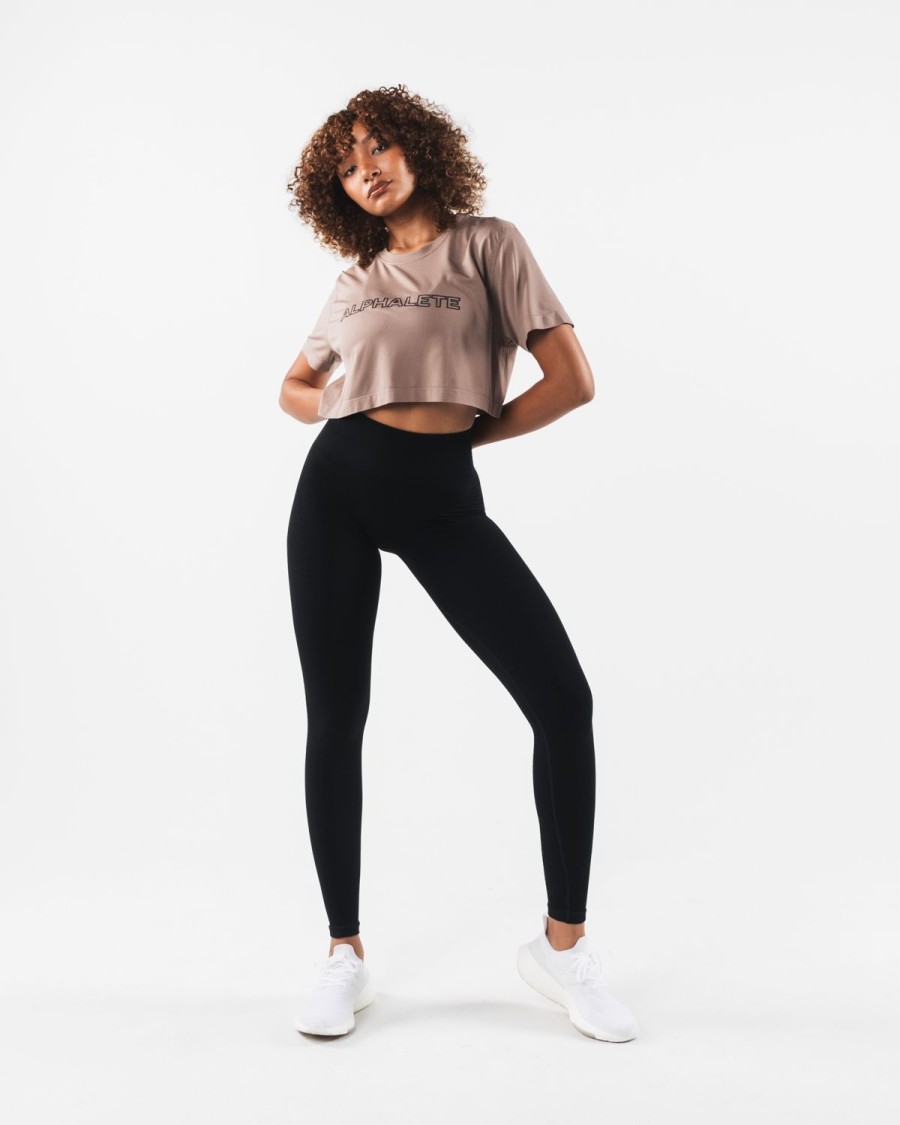 New Core Airtech Ss Crop Shirts & Crops